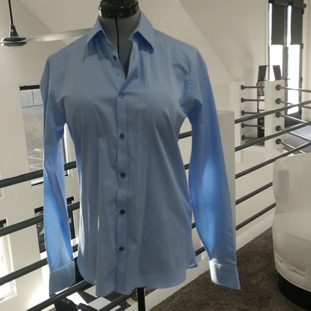 Ted Baker London blouse fits a 4-6